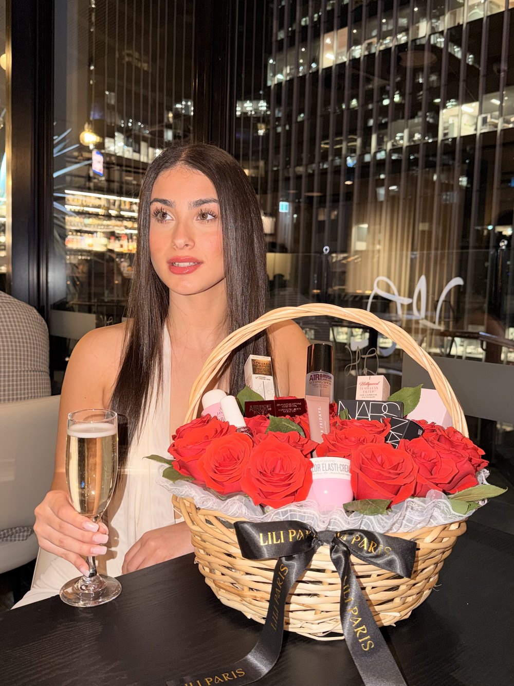 Luxury gifting with premium roses